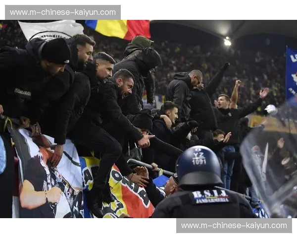 罗马俱乐部因球迷不当行为受到欧足联调查与罚款