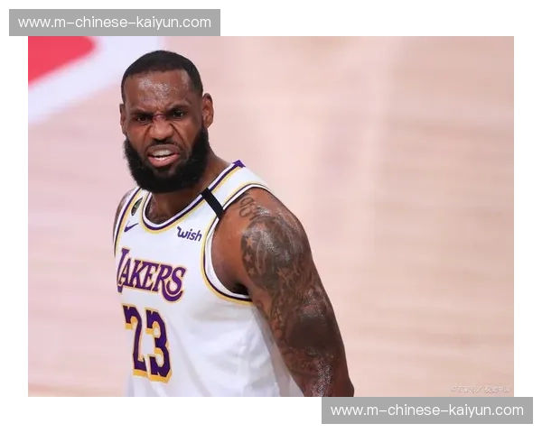 詹姆斯纪录终结：连续21年入选最佳阵容传奇落幕，41岁老将难抵岁月侵蚀